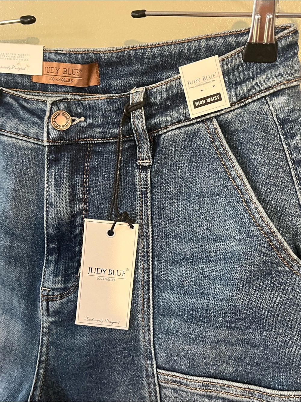 Judy Blue Women's Denim Utility Shorts - Blue L Stretch NWT - Picture 3 of 13